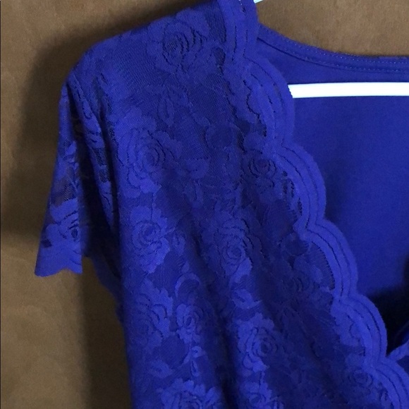 Ricki’s Floral Lace Top - Picture 3 of 4